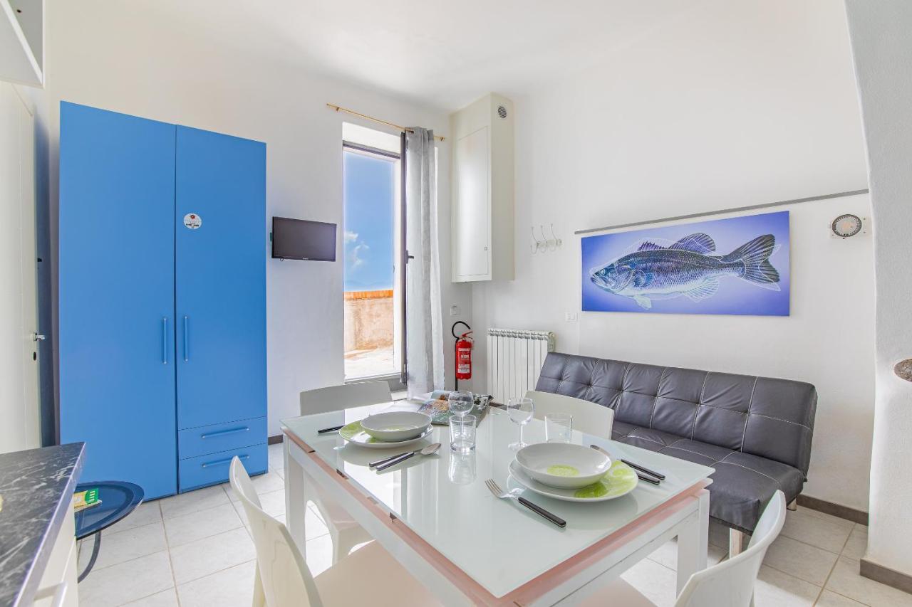 Pepita Apartment , Big Window To The Sea マナローラ エクステリア 写真